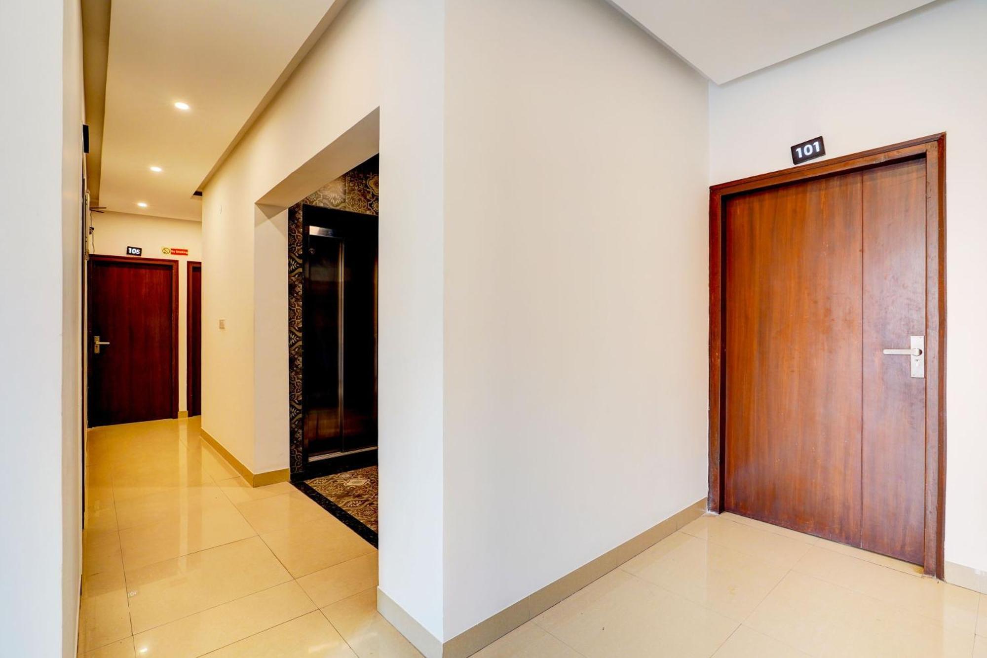 Townhouse Hebbal Bhadrappa Layout Bangalore Exterior foto