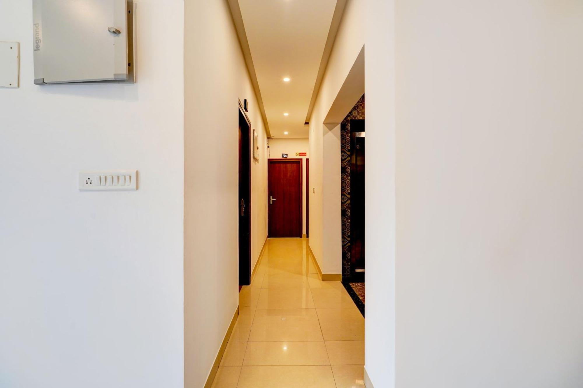 Townhouse Hebbal Bhadrappa Layout Bangalore Exterior foto